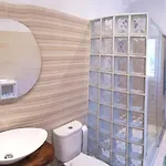 Casa Con Cuevita