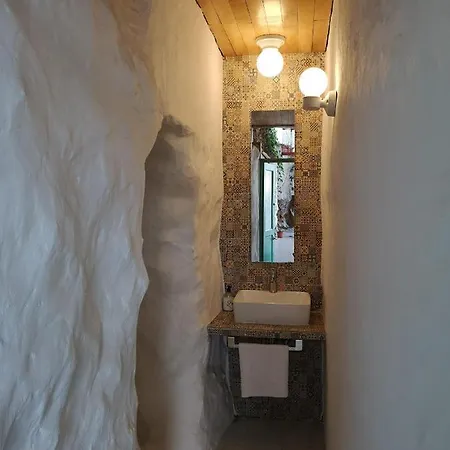 Casa Con Cuevita 度假居 特罗尔