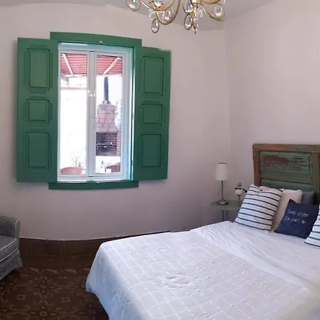 Casa Con Cuevita * 特罗尔