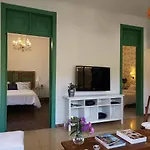 Casa Con Cuevita * Teror
